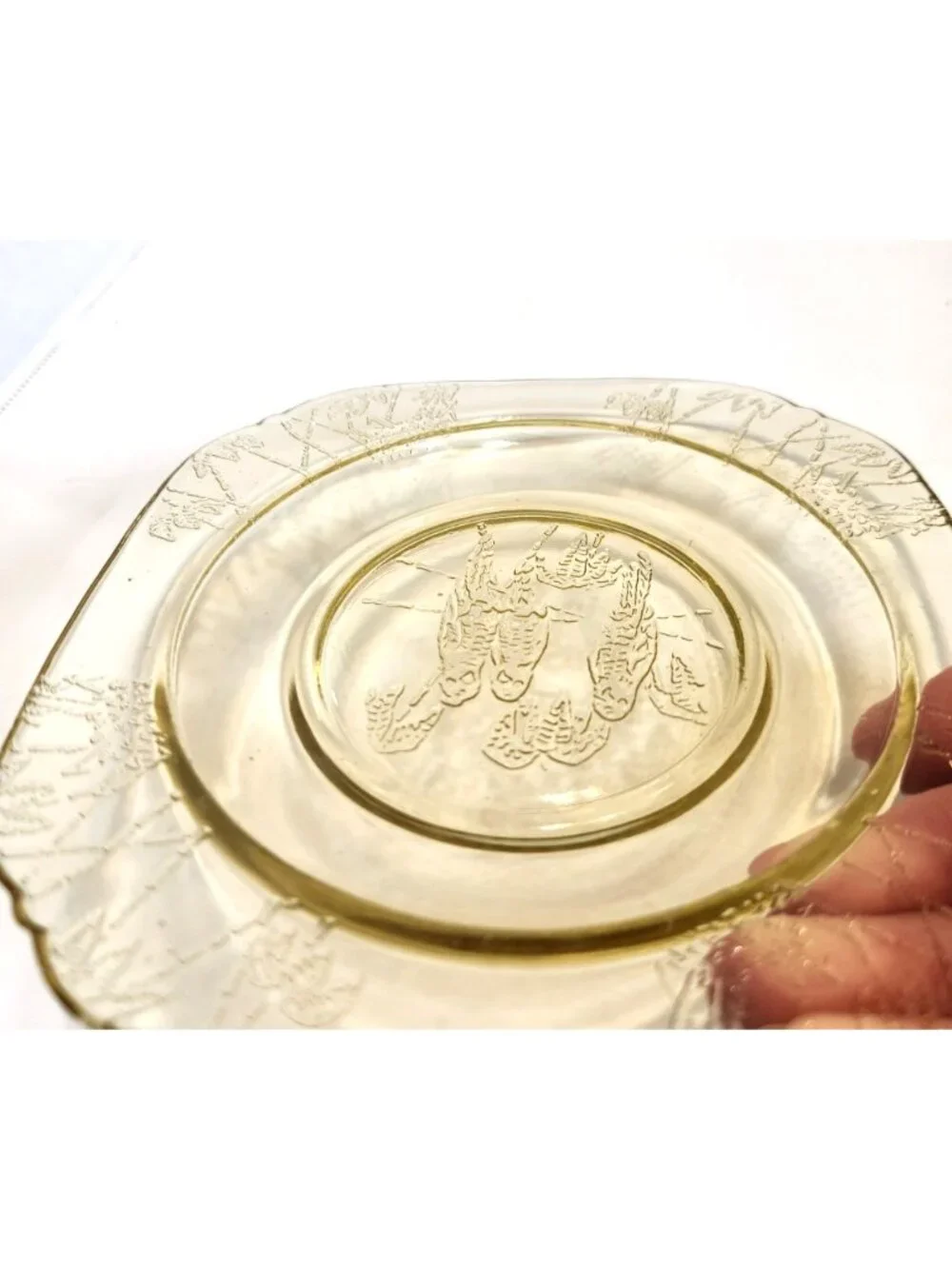 Federal Glass Depression Glass Plate with Sylvan Parrots & Leaves Square Rare